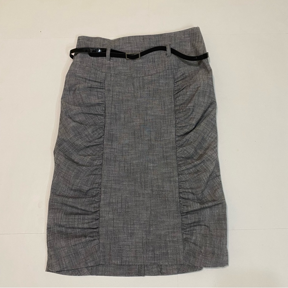 ❤️Charlotte Russe gray pencil skirt size medium